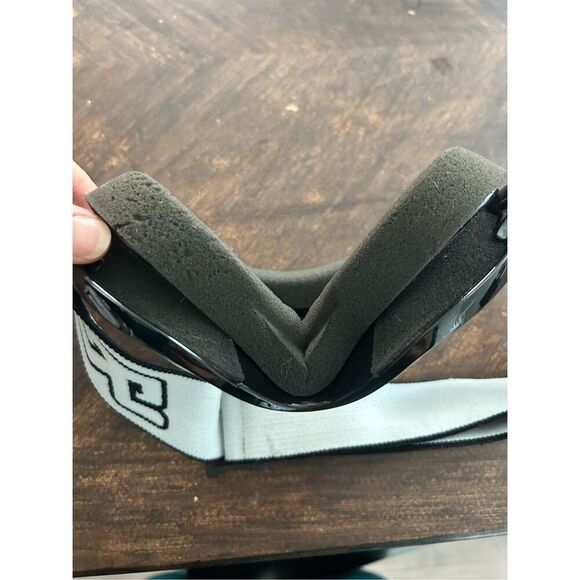 Gordini Winter Sport Ski Goggles Black Framed Adult Sized Adjustable Strap - Picture 5 of 6